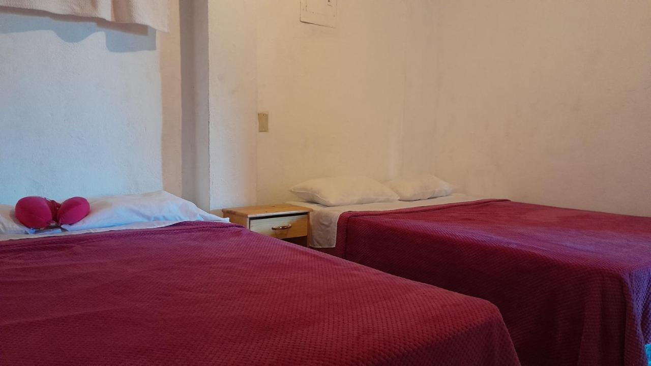 Hostal Dulces Suenos Panajachel Esterno foto