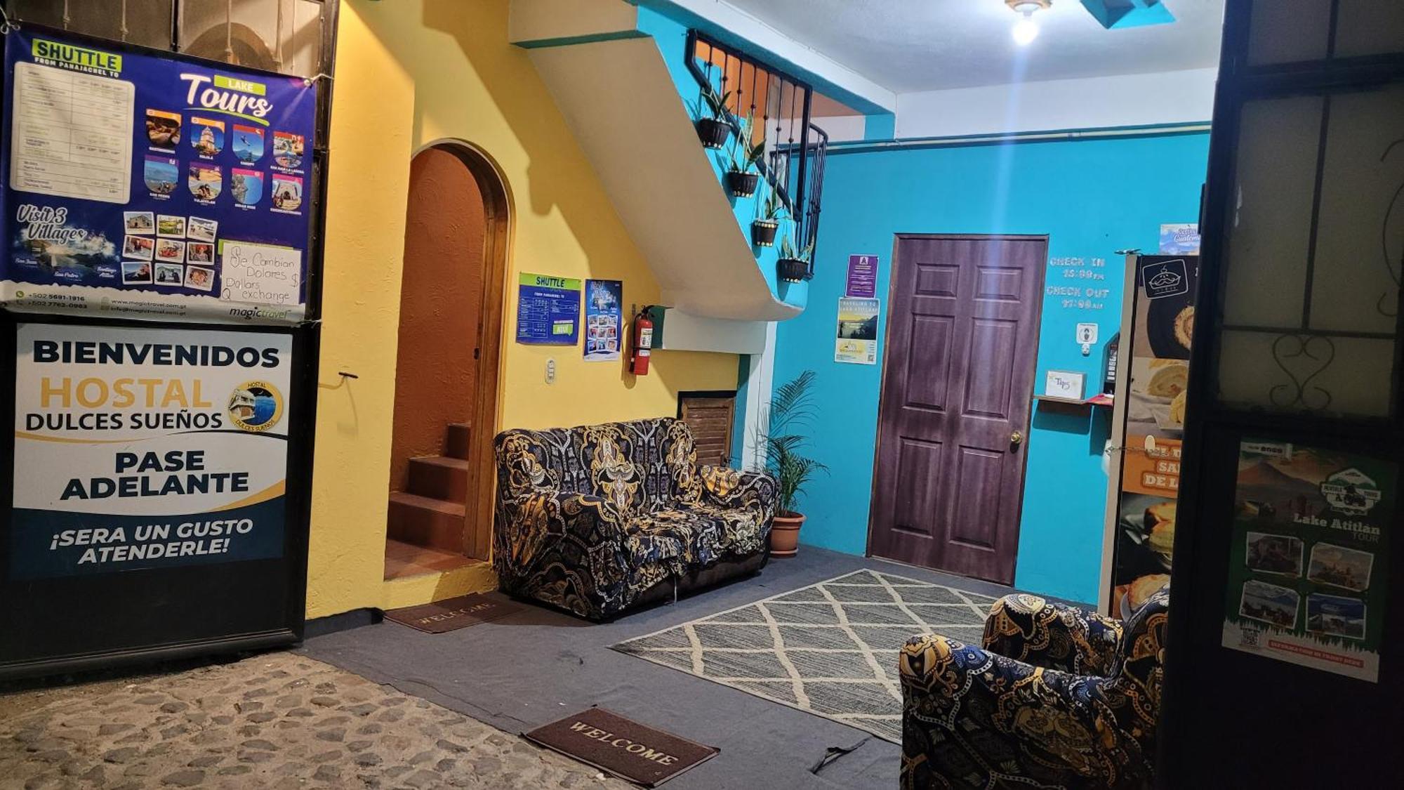 Hostal Dulces Suenos Panajachel Esterno foto
