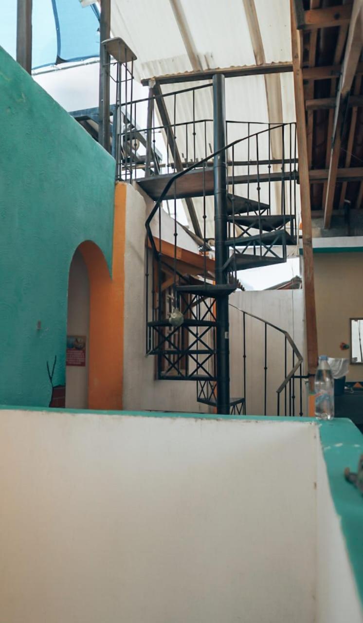 Hostal Dulces Suenos Panajachel Esterno foto