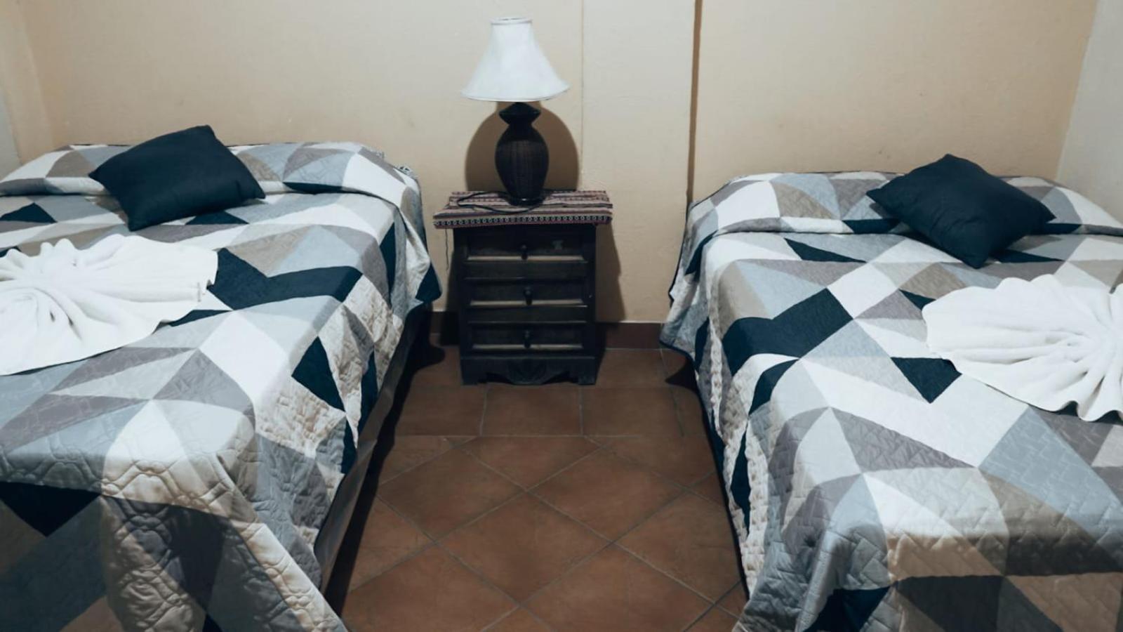 Hostal Dulces Suenos Panajachel Esterno foto