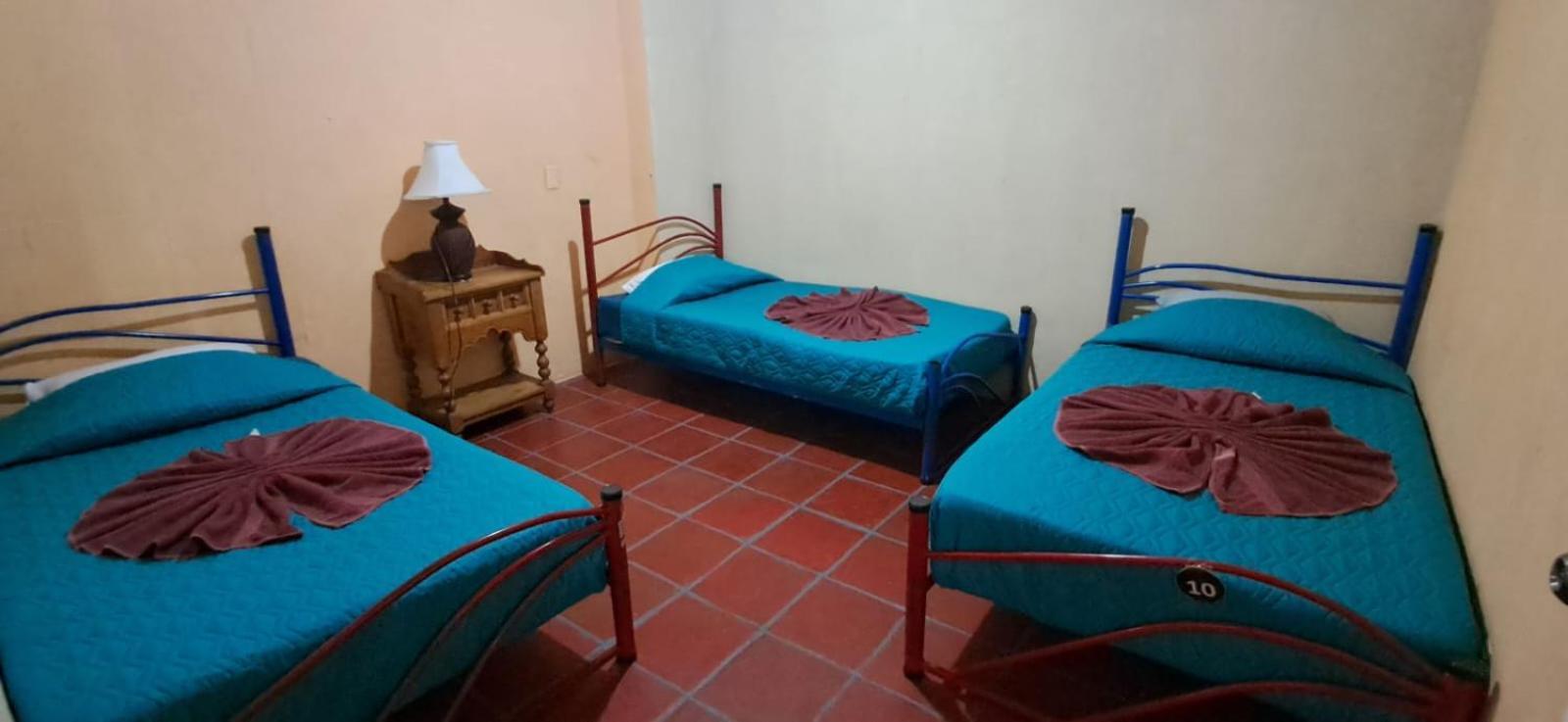 Hostal Dulces Suenos Panajachel Esterno foto